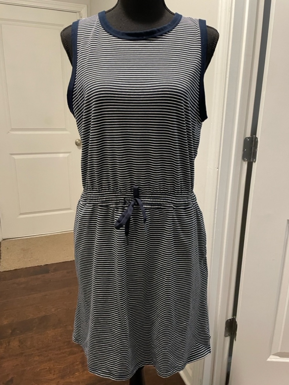 Member’s Mark Tank Dress Size M Navy White Stripes Coastal Nautical Sporty